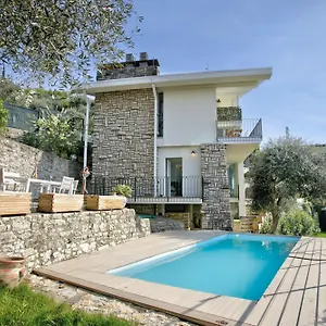 Mercurio Apartment